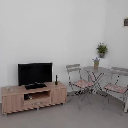 Vittoria's House 아파트 *